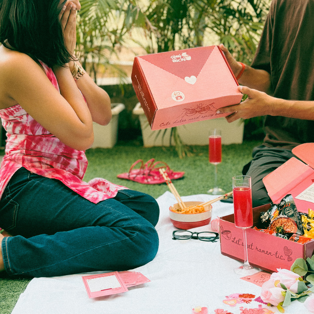Date Night Couple Box