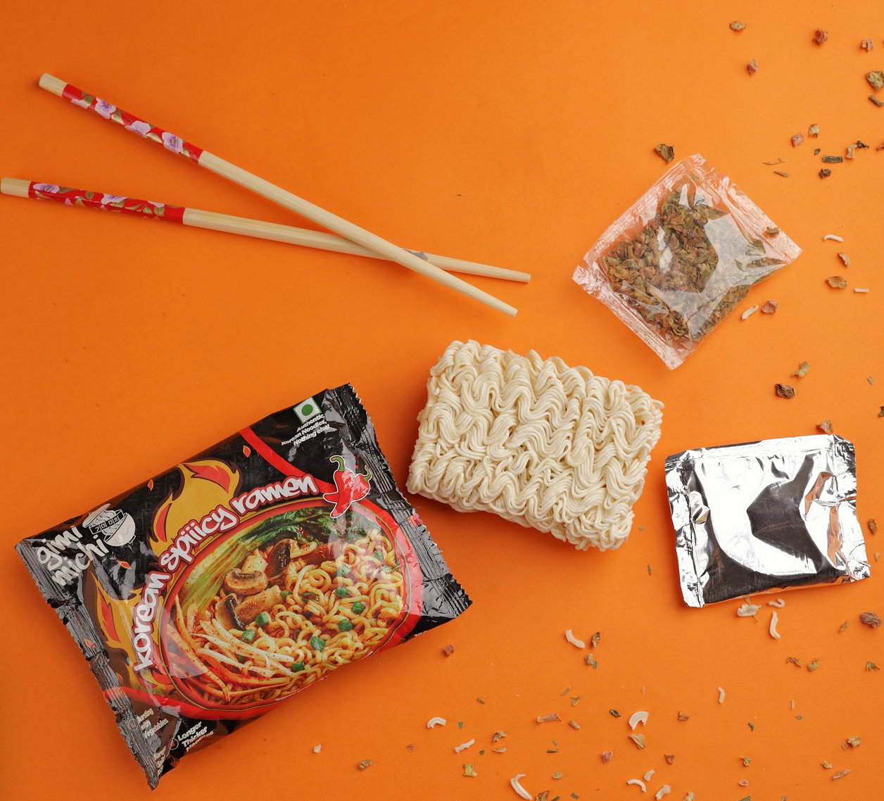 Gimi Michi Korean Kimchi & Fire Twin Duo Box - 2 Kimchi + 2 Spiiicy Korean Ramen - 4 x 100 grams